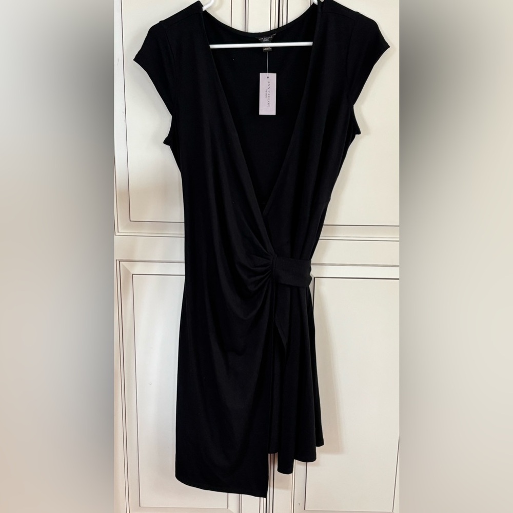 🆕 Ann Taylor Black Wrap Dress -size small petite